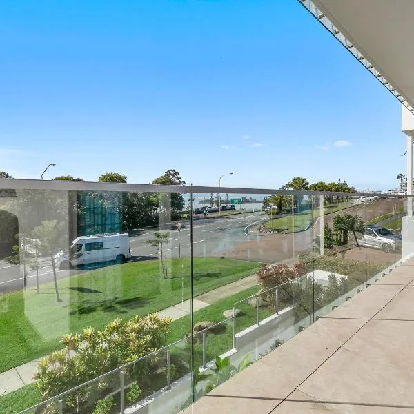 Elysee Beachside Apartments Alexandra Headland, hotel in Alexandra Headland