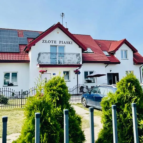 Złote Piaski, hotel v destinaci Darłowo