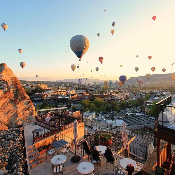 Bedrock Cave Hotel, hotelli kohteessa Sofular