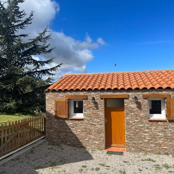 GITE DE L'AUXINEILL, hotel en Castelnou