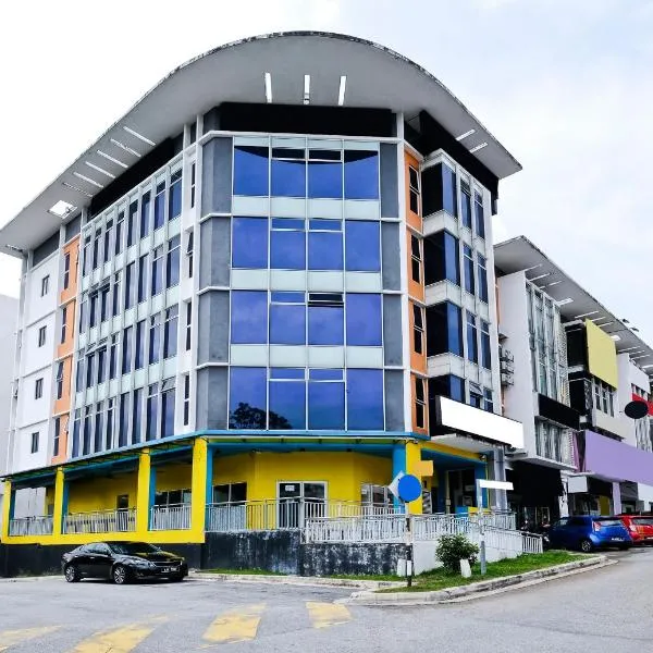 OYO 714 Arina Hotel, hotel in Kampong Batu Enam