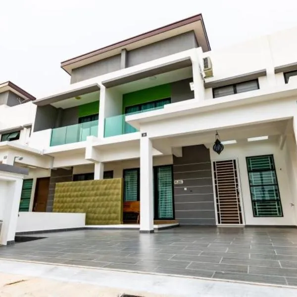 HyperTribe -Pangkor Holiday Home, hotel v destinaci Kampong Sungai Udang