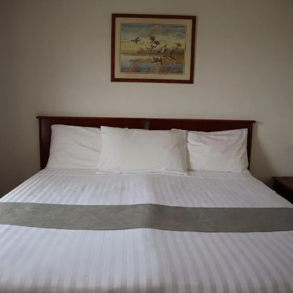 Destination Family Hotel, khách sạn ở Whitehorse