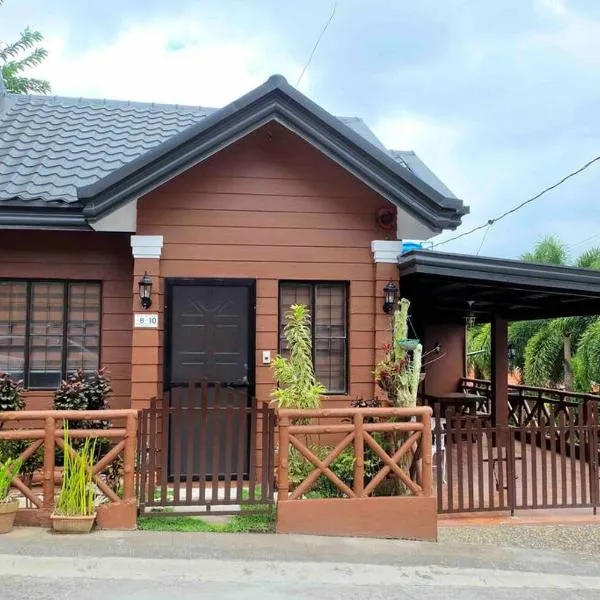 Cabin Hideaway, Alfonso Tagaytay โรงแรมในAlfonso