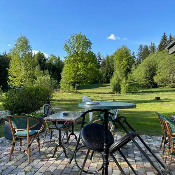 Chambres d’hôtes plateau des mille étangs, hotel in Lantenot