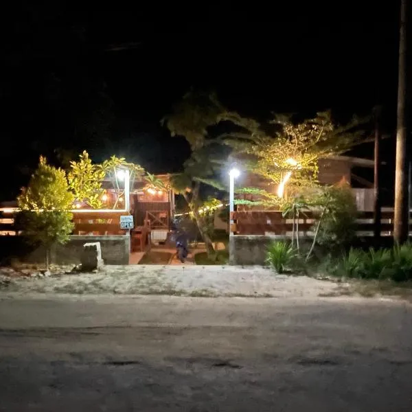 Atlante Hostel, hotel v destinaci Karimunjawa