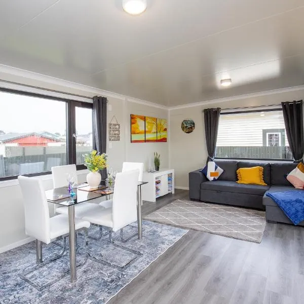 Affordable Modern Accommodation, hotel v destinaci Westport