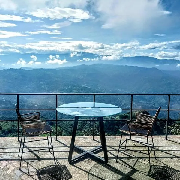 Suite en las Nubes Hotel Portal 360, hotel u gradu Nokaima