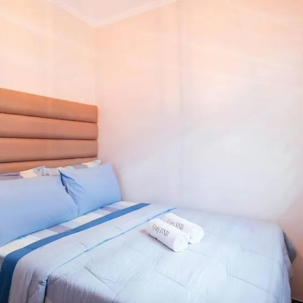 Cozy BNB - Unit E, hotell i Ibaan