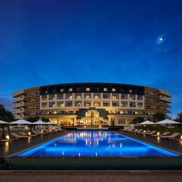 Cypress Resort Kumejima, hotel v Kumejimě