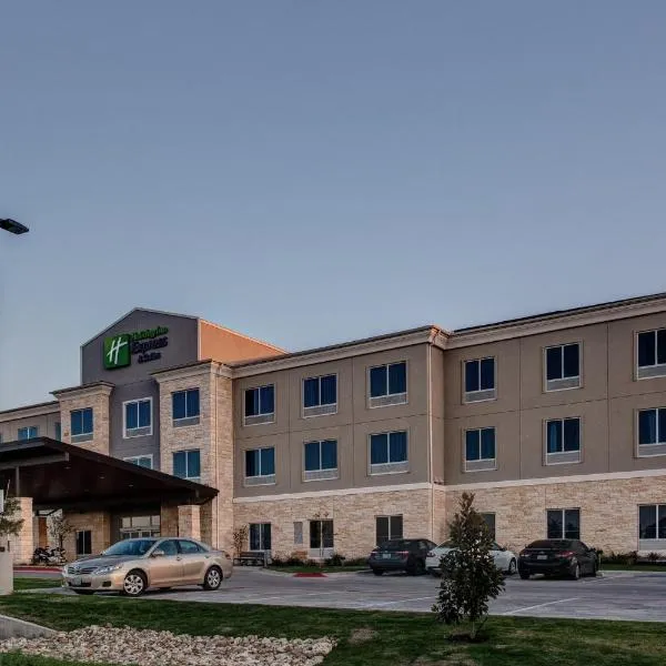 Holiday Inn Express & Suites Gatesville - N. Ft Hood by IHG, hotel in Gatesville