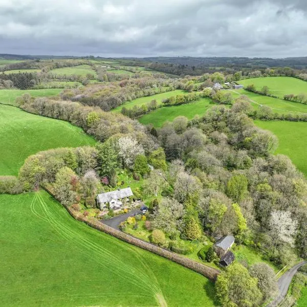 Nutsford House, hotel in Stoodleigh