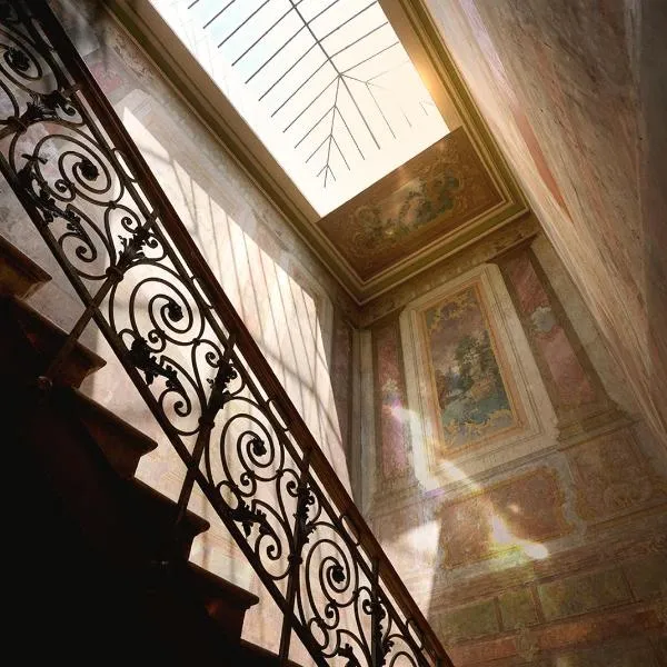 Unfound Door - Design Hotel，位于第比利斯的酒店