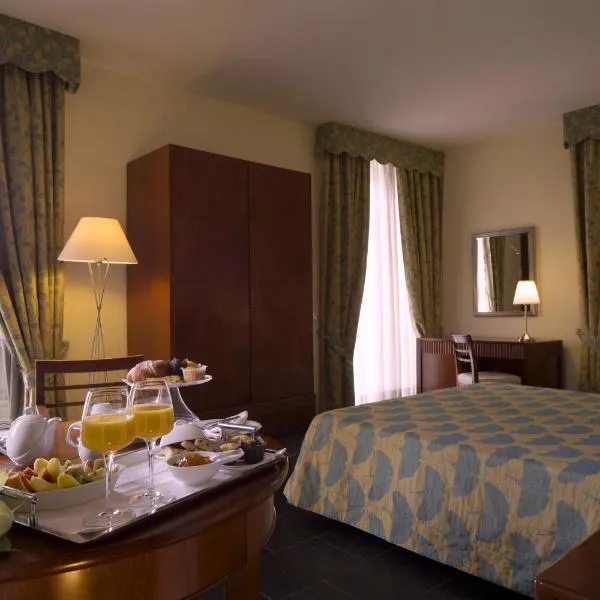 Villa Imperiale Hotel, מלון בספוטורנו