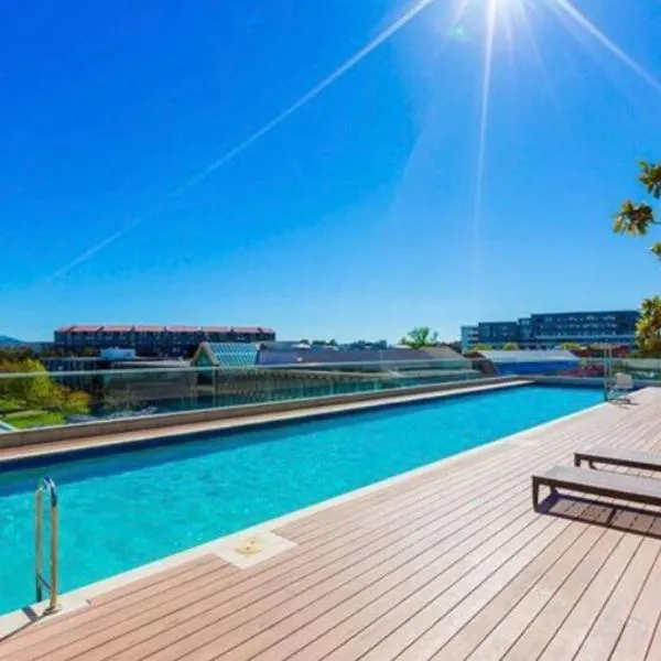 Plush @ Benjamin way Belconnen, hotel a Belconnen
