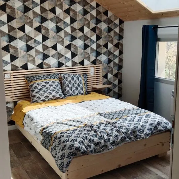 Gîte des Roches, hotel in La Chaux-du-Dombief