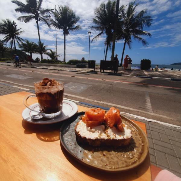 Praia do Tombo - Guarujá - Pé na areia - Foto 4
