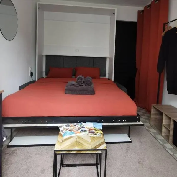 chambre 2 pas du centre-ville, hotel v destinaci Gisors