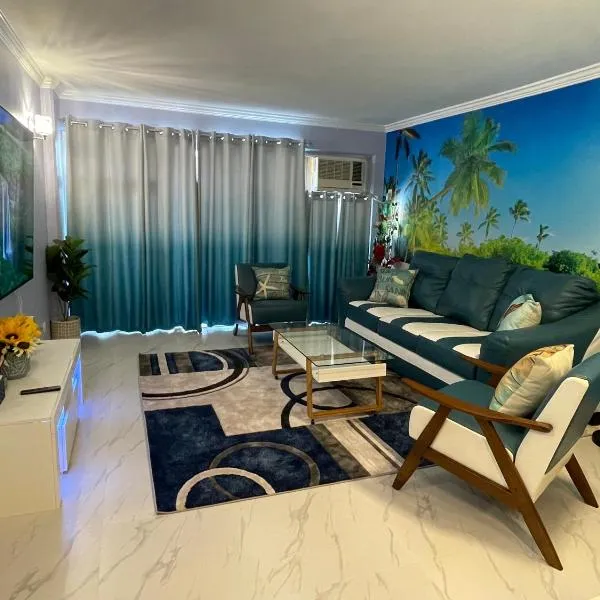 Amazing waikiki Beach condo 2Bed2Bath+free Parking、ホノルルのホテル