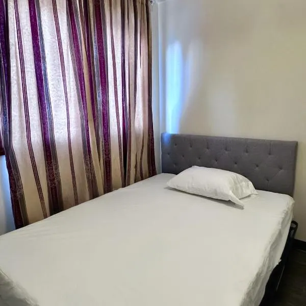 Simple Deluxe Private Room, hotel di Eagle River