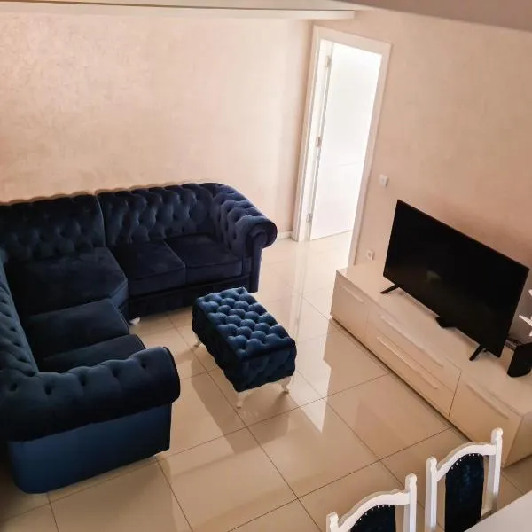 Apartman Cookie Kolačić blizu aerodroma Nikola Tesla, Hotel in Dobanovci