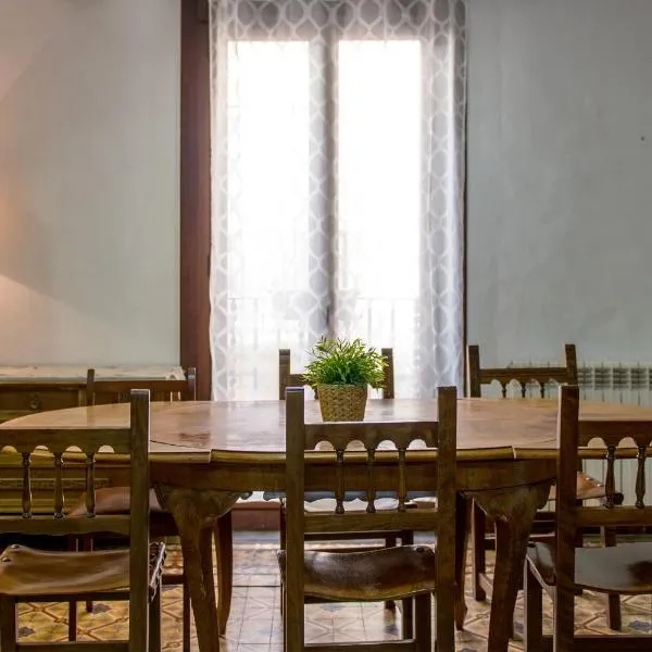 Pio, hotel v destinaci Tremp