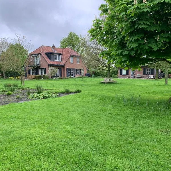 Lovely warm Country home, hotel in Breukeleveen