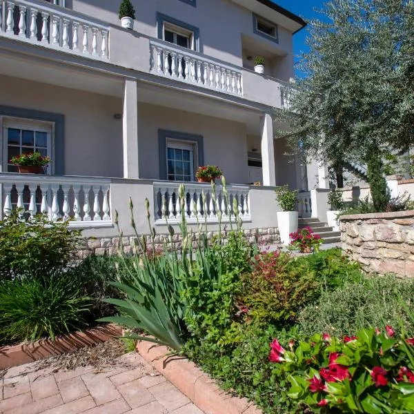 Villa Luce Assisi Rooms & Suites, hotel em Assis