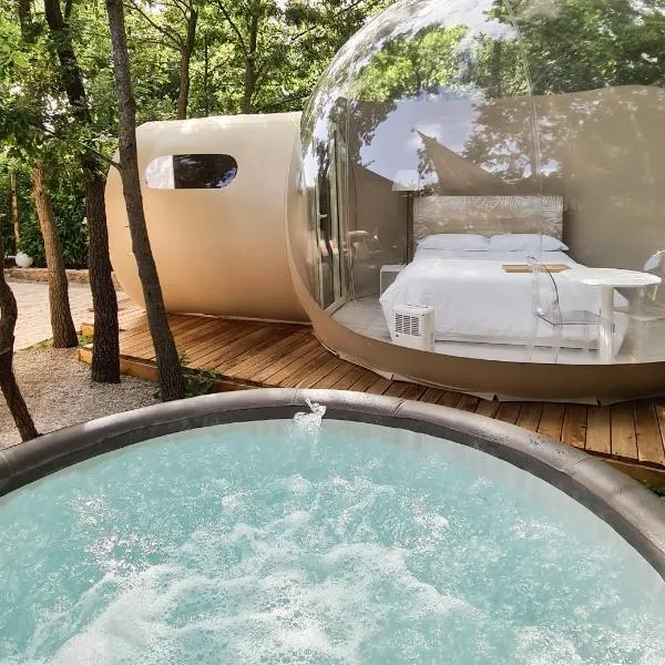Atmosfera Bubble Glamping, hotel v destinaci Satriano di Lucania
