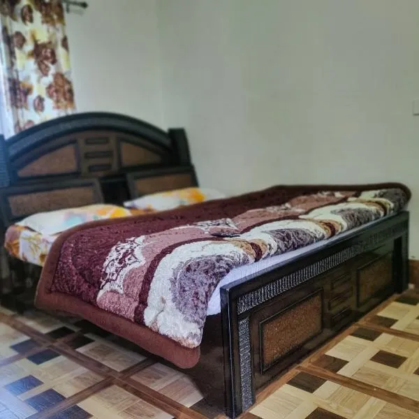 Gaharwar Home Stay, hotel in Kandogal