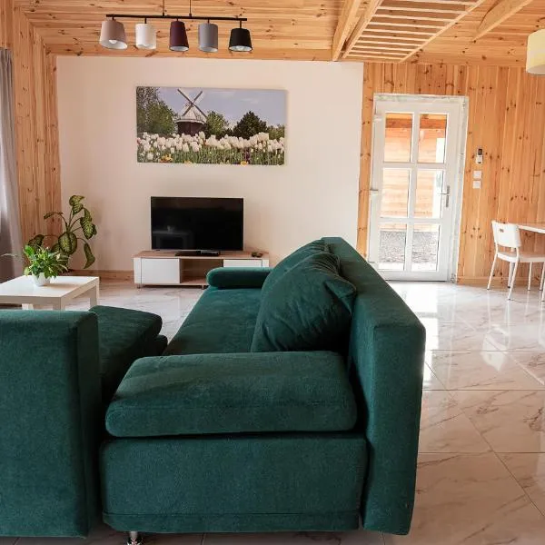 Volcz Családi Birtok, hotel v destinaci Ajka