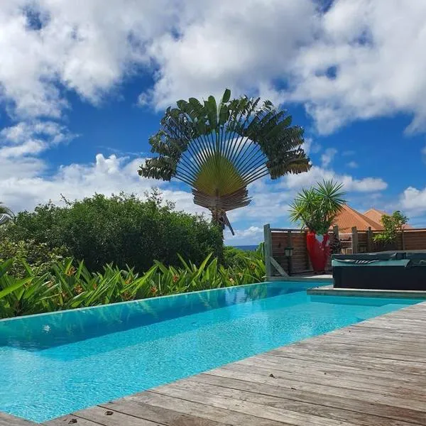 Villa Cocon Bleu , plage à pied !, hótel í Sainte-Luce