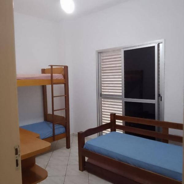Apto c/2 quartos sendo uma suíte c/ar e 2banheiros - Foto 2