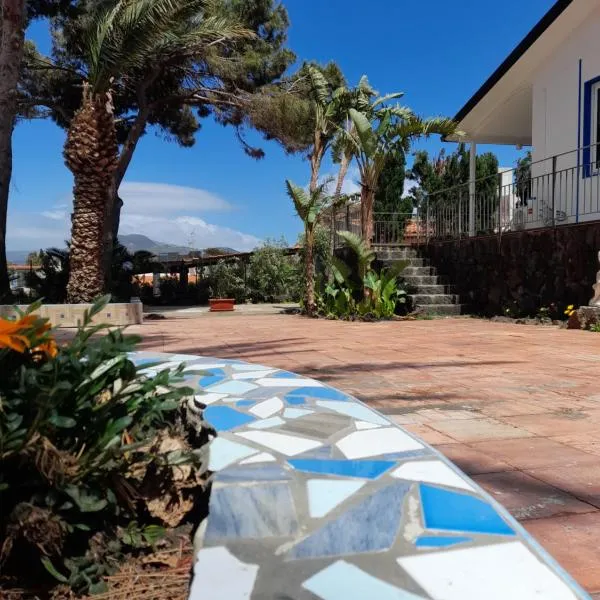 Vulcano: La Porta Delle Eolie, hotel v destinaci Vulcano