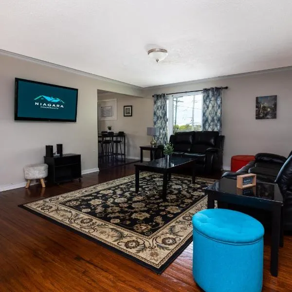 Large 7BR,4BA, Short walk to Niagara Falls, hotel v destinaci Niagara Falls