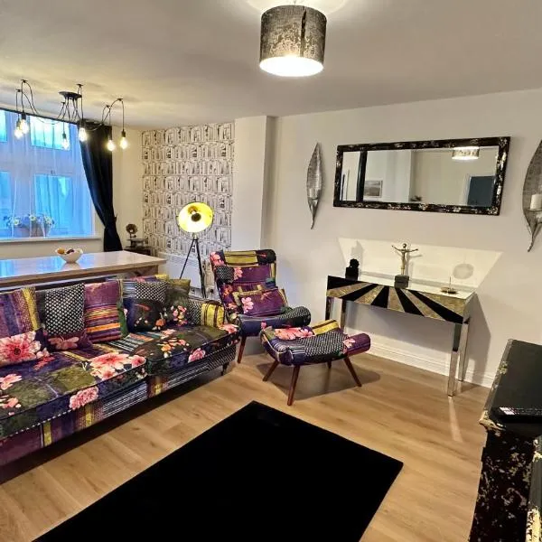 Stylish & Cosy - Flat 6, Osborne Road, hotel em Pontypool