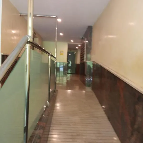 Piso bonito y tranquilo, hotel en Monachil