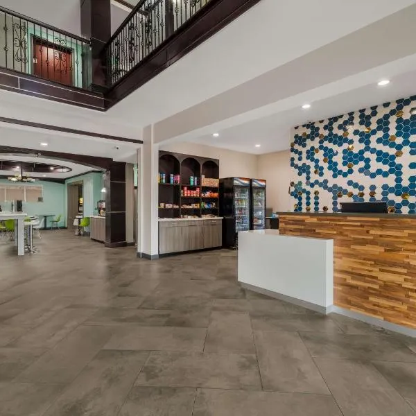 Best Western Bowie Inn & Suites, hotel di Bowie