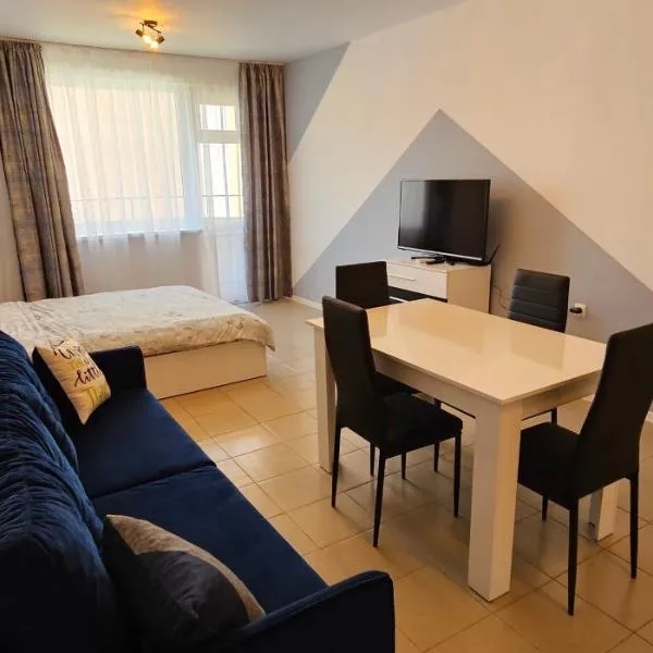 Studio Nina, hotel in Primorsko