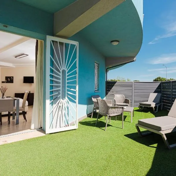Hotel-Residence-b&b Le Dune beach service included, hotel in Lido Adriano