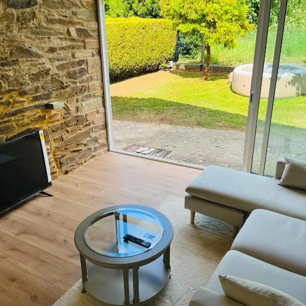 Villa Clásica en Santiago "A Casa de Palmira", hotel en Santiago de Compostela