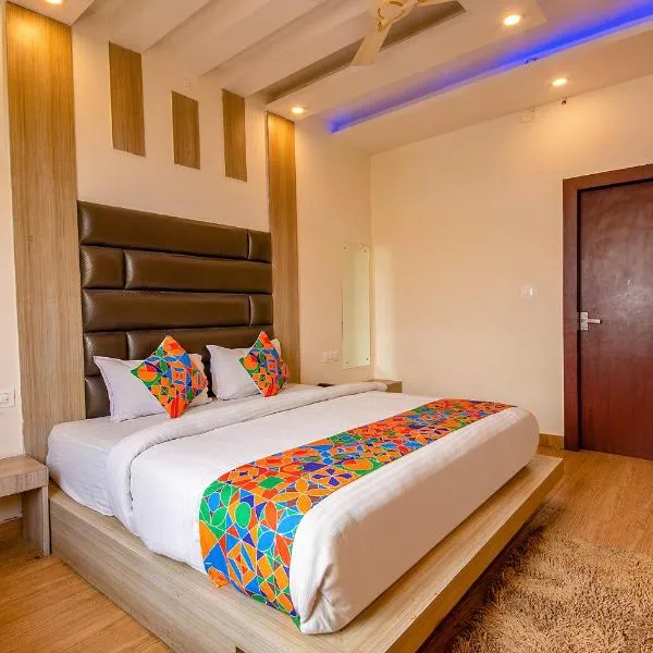 ๋ฐ๋ผ๋์ ์์นํ ํธํ
FabHotel AS Residency