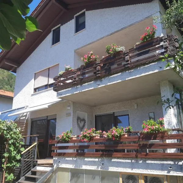 Apartma BoLeRo, khách sạn ở Tolmin