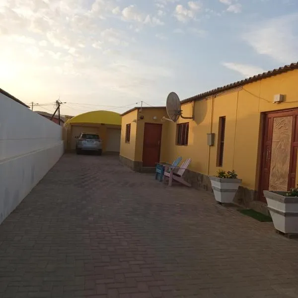 Scholtz Self-catering Accommodation, hótel í Lüderitz