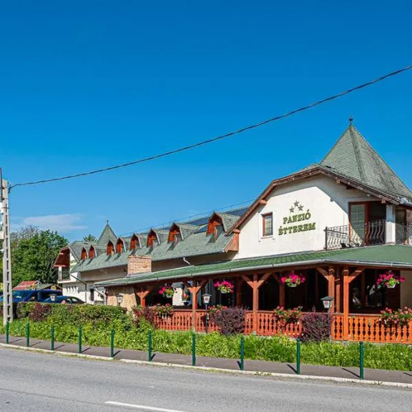 Gasthaus Panzió, hotel sa Bánkút