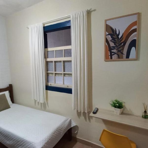 Quarto Individual em Hospedaria no Centro - Foto 2