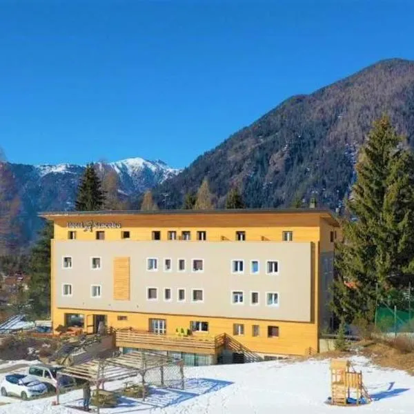 Park Hotel Sancelso, hotel in Passo Rolle