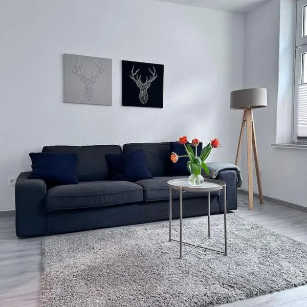 Möblierte Erdgeschoss-Wohnung mit Parkplatz in bester Lage des Stadtzentrums Herne, WLAN, Netflix- Super Autobahn-und ÖPNV-Anbindung, hotel i Herne