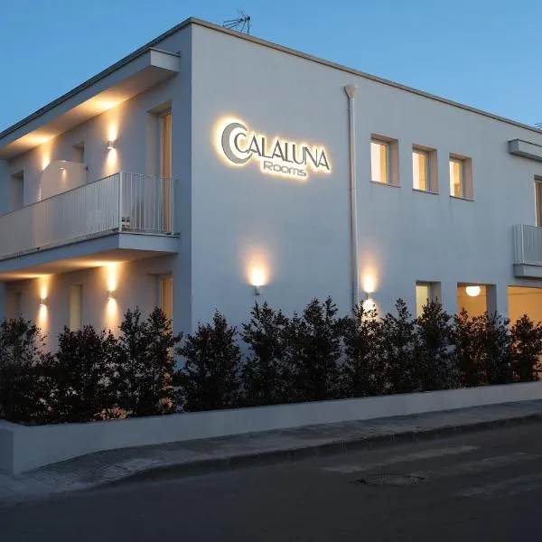 Calaluna Rooms, hotel em Porto Cesareo
