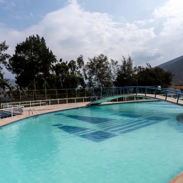 Chaupimundo Lodge, hotel in Hacienda Santa Ana